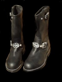 Long Boots With Cross Oval & 2 Skull