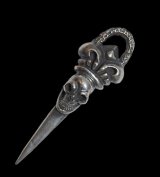 Skull Crown Dagger With Chiseled Loop Pendant