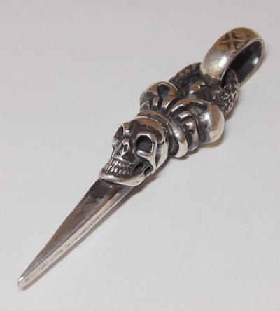 画像3: Skull Crown Dagger With Chiseled Loop & H.W.O Pendant