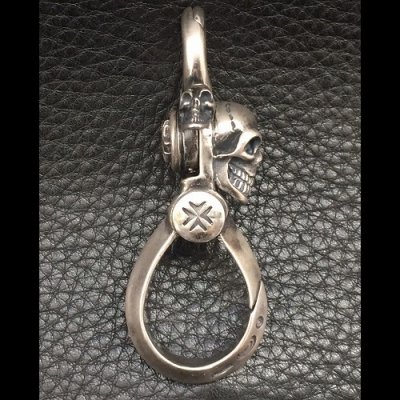 画像6: Skull On Clip With Triangle Hook