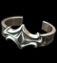Sculpted Diamond Flat Bar Bold Bangle