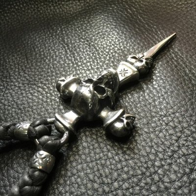 画像7: Large Skull On 2 Skulls Hammer Cross Double Face Dagger Half Size