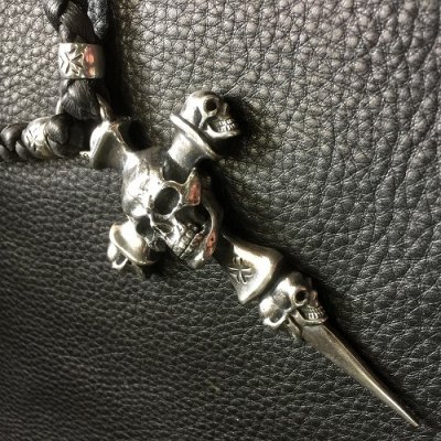 画像5: Large Skull On 2 Skulls Hammer Cross Double Face Dagger Half Size