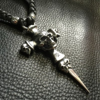 画像6: Large Skull On 2 Skulls Hammer Cross Double Face Dagger Half Size