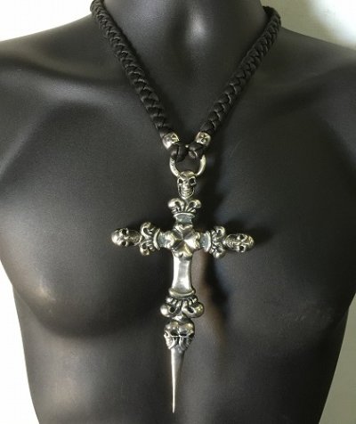 画像14: 3 Skulls On 4 Heart Crown Long Cross Double Face Dagger With Braid Leather Necklace