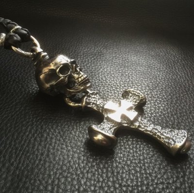 画像11: Large Skull With Hammer Cross & Braid Leather Necklace