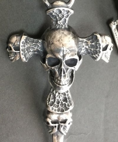 画像3: Large Skull On 2 Skulls Hammer Cross Double Face Dagger With 2 Panther & 2 Skulls Braid Leather Necklace