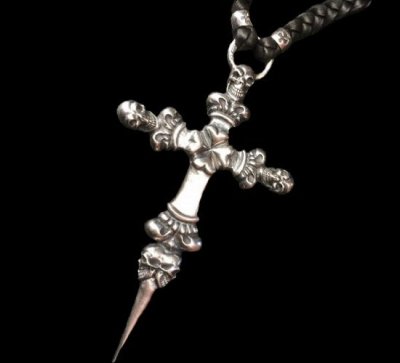 画像1: 3 Skulls On 4 Heart Crown Long Cross Double Face Dagger With Braid Leather Necklace
