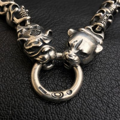 画像12: Old Bull Dog With Panther & 6 Slant Head Skull Links Bracelet