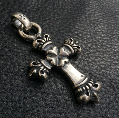 画像2: Half Long 4 Heart Crown Cross Pendant