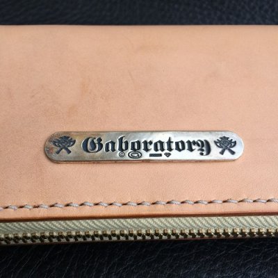 画像9: 24 Skulls On Natural Saddle Leather Round Zip With Single Skull Square Bottom Dagger Zip Pull & Single Skull Zip Pull