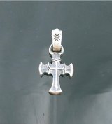 1/32 Battle-Ax Cross With H.W.O Pendant