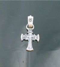 1/32 Battle-Ax Cross With H.W.O Pendant