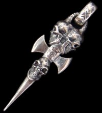 Triple Skull Dagger With Chiseled Loop Pendant