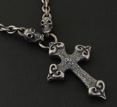画像4: Quarter 4 Heart Chiseled Cross With Half 2 Skulls Chain Necklace