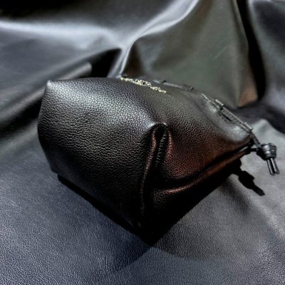 画像12: G&Crown Quarter Cross Oval With Crown Pins Buffalo Leather Drawstring Bag (S)