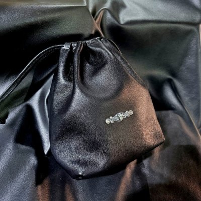 画像5: G&Crown Quarter Cross Oval With Crown Pins Buffalo Leather Drawstring Bag (L)