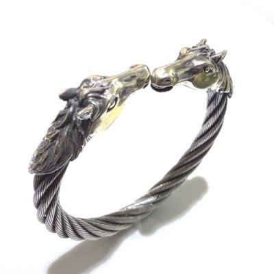 画像1: Horse With Teeth 7mm Cable Wire Bangle