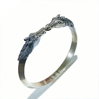 画像1: Half Horse Triangle Wire Bangle