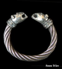 Bulldog With Stud Bolo Neck Cable Wire Bangle
