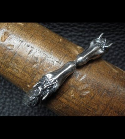 画像10: Horse With Teeth Triangle Wire Bangle