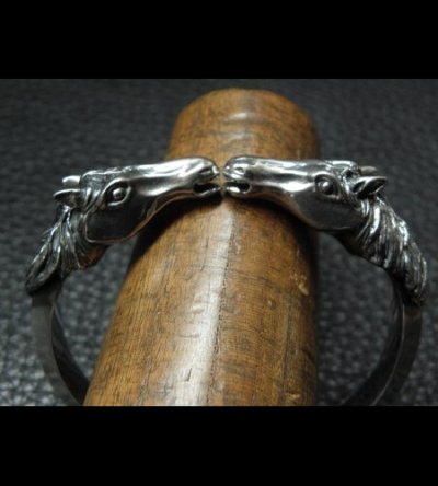 画像7: Horse With Teeth Triangle Wire Bangle
