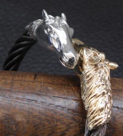 画像2: Gold & Silver Horse With Teeth Cable Wire Bangle