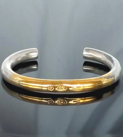 画像1: Pure Gold Wrap Wire O-Ring Bangle (7.5mm)