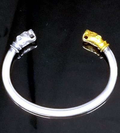 画像2: Pure Gold Wrap Panther Round Wire Bangle (4.5mm)