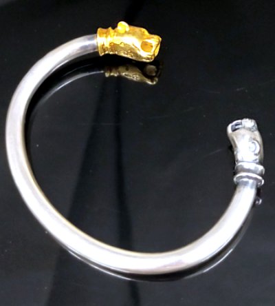 画像1: Pure Gold Wrap Panther Round Wire Bangle (4.5mm)