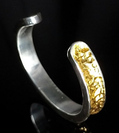 画像3: Pure Gold Wrap 11 x 5mm Wide Side Flat Chiseled Reel Bangle