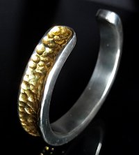 Pure Gold Wrap 11 x 5mm Wide Side Flat Chiseled Reel Bangle