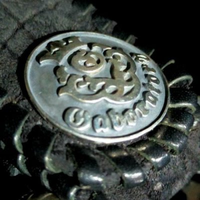 画像7: Half Skull Triangle Wire With Hippo Skin Belt Loop