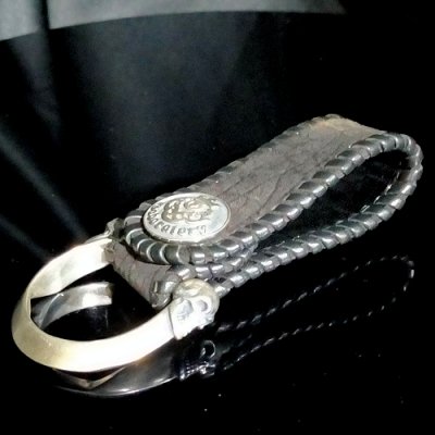 画像3: Half Skull Triangle Wire With Hippo Skin Belt Loop