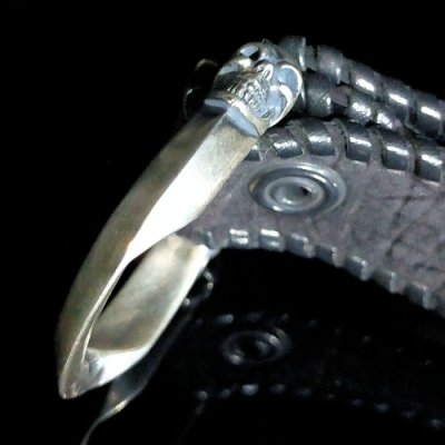 画像12: Half Skull Triangle Wire With Hippo Skin Belt Loop