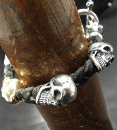 画像18: 18k Gold Single Skull In All Skull Links Braid Leather Bracelet