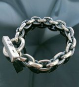 Triangle T-bar With Small Oval Links Bracelet
