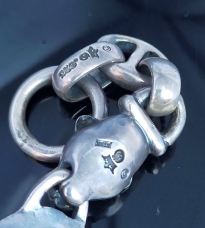 画像12: Skull On Sculpted Oval With 2 Panthers & H.W.O & Anchor Chain Links Bracelet