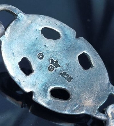 画像9: Skull On Sculpted Oval With 2 Panthers & H.W.O & Anchor Chain Links Bracelet