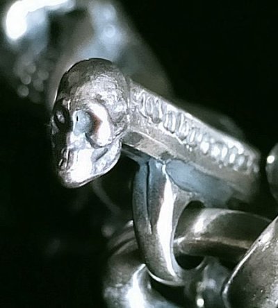 画像6: Quarter 11 Slant Head Skull Links Bracelet