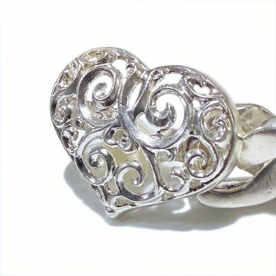 画像3: Half Heart Buckle With Cuban Chain Bracelet (Platinum Finish)