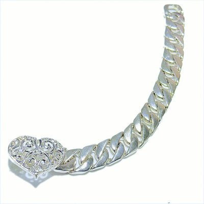 画像2: Half Heart Buckle With Cuban Chain Bracelet (Platinum Finish)