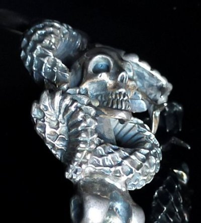 画像19: Skull On Snake & Chain Links Bracelet