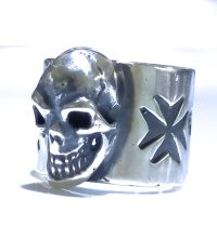 Skull On Maltese Cross Ear Cuff