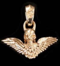 10k Quarter Wing Skull Pendant