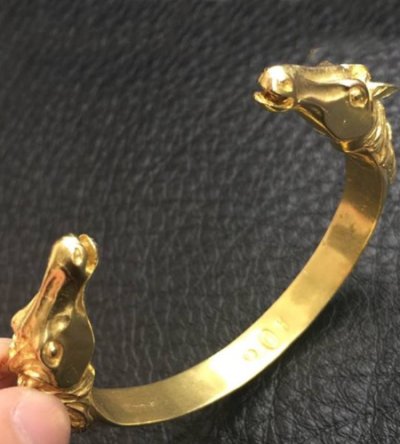 画像6: 18k Gold Horse Triangle Wire Bangle