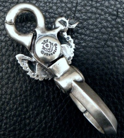 画像9: Skull Wing On Clip With Triangle Wire Hook