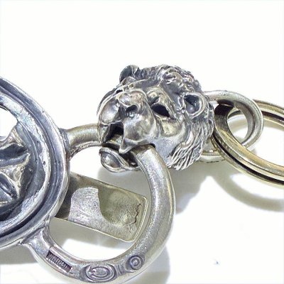 画像9: Sculpted Oval Keeper With Lion & Key Ring 