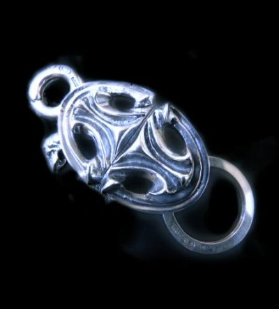 画像1: Sculpted oval on clip with key ring