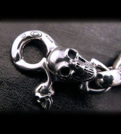 画像2: Skull on clip with maltese cross H.W.O & lion key ring
